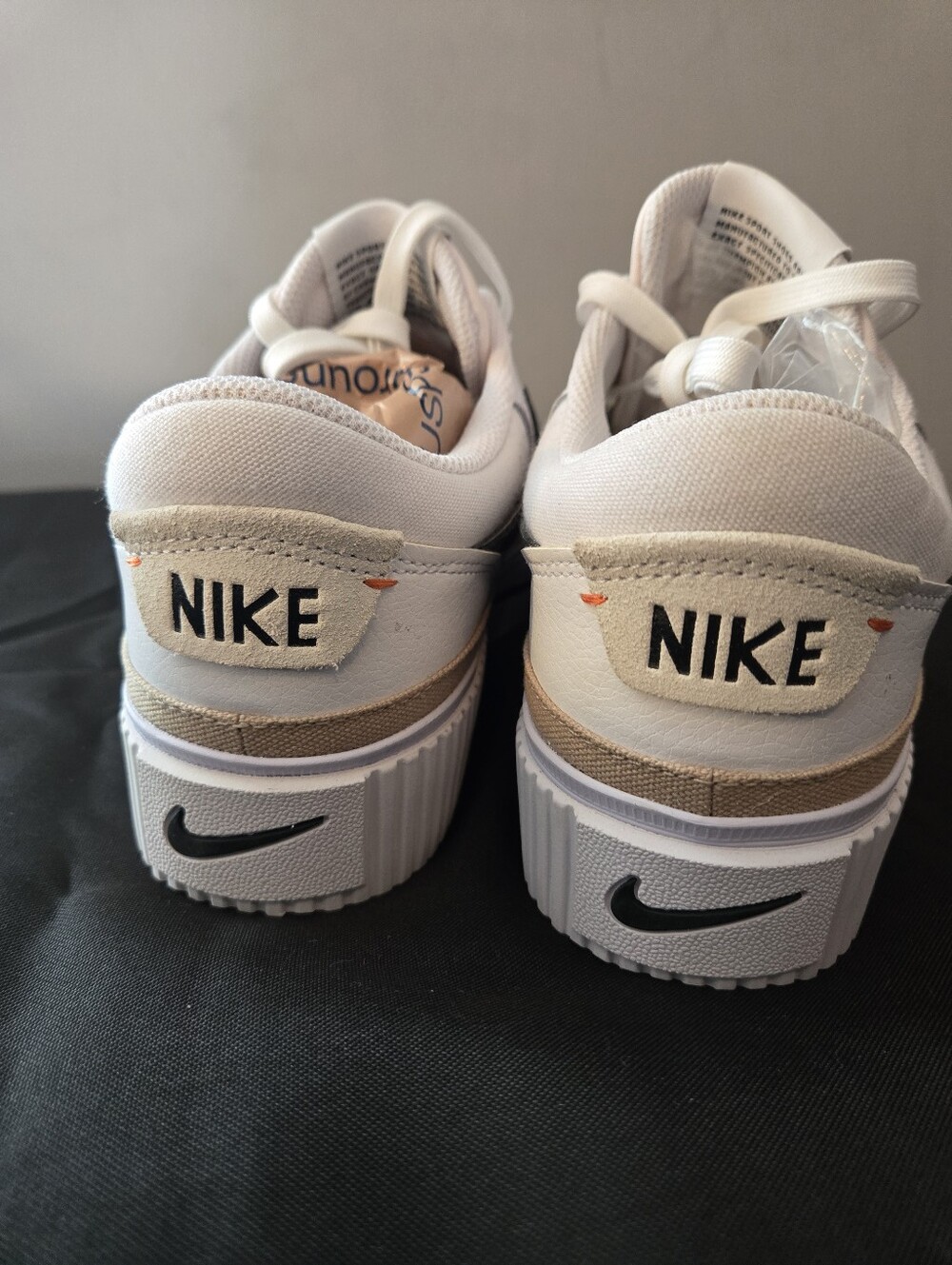 Nike Court Legacy Lift Women’s Size 9.5 White Black DM7590-100 - Picture 3 of 10